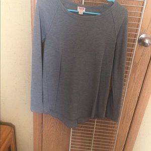 Grey long sleeve shirt